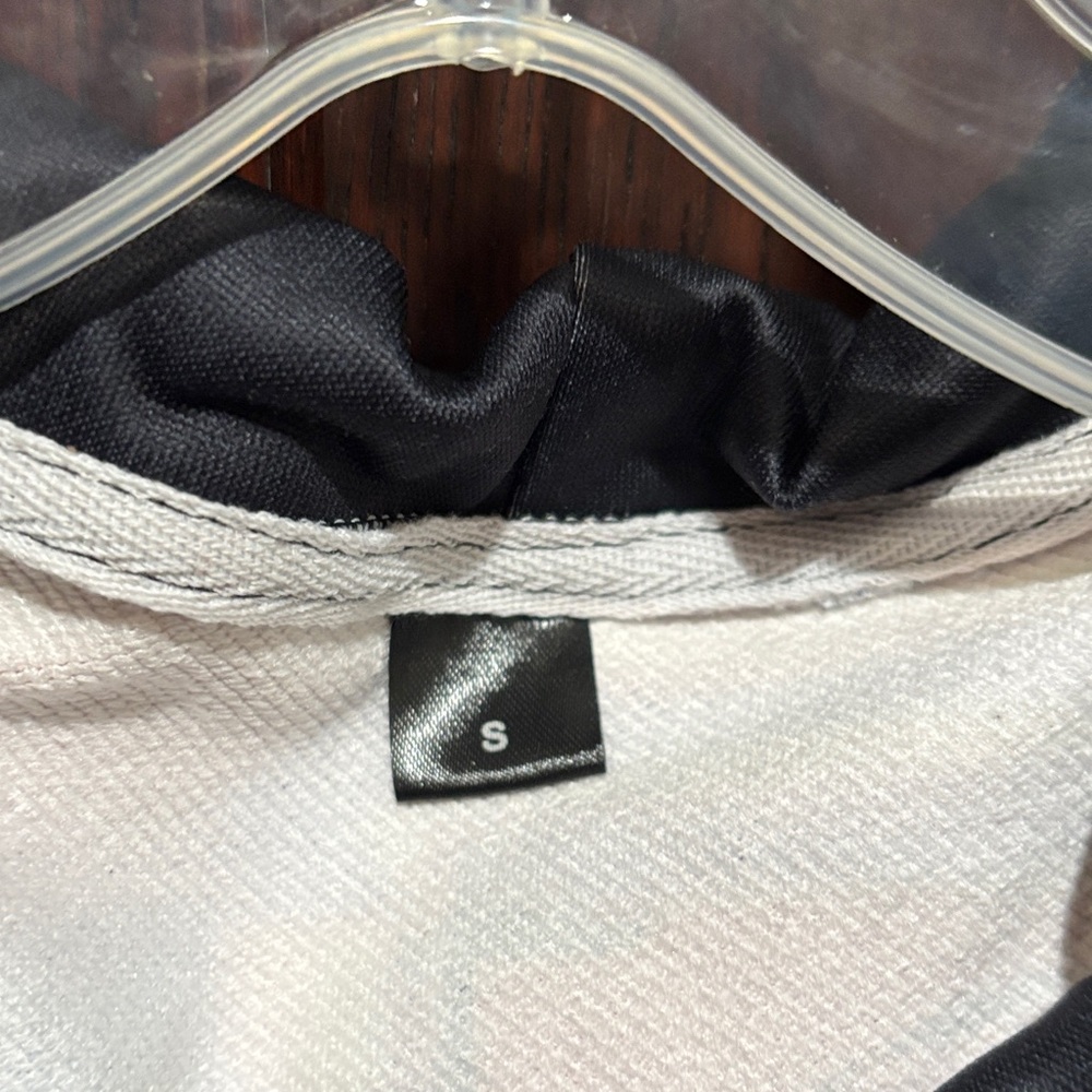 Graphic Hoodie with Abstract Face Design S - Picture 2 of 3